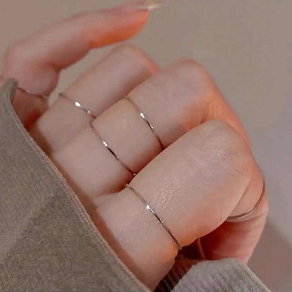 Gold Tone 5pc Minimalist Stackable Rings Set - Picture 2 of 3
